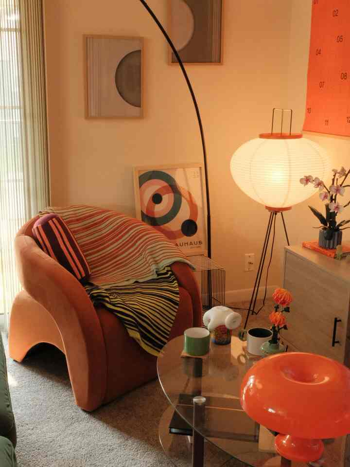 This kochi accent chair by RS is as soft as it looks! 

The perfect complementary chair to my green sofa :)

#accentchair #brown #softchair #chairrecommendation 