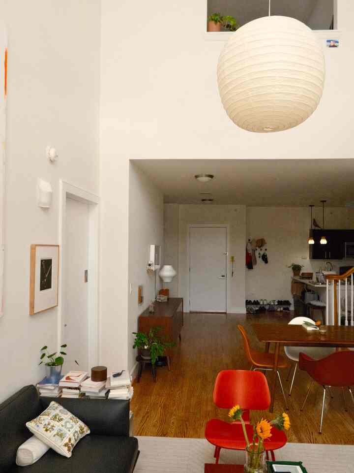 Battling the heatwave in NYC from indoors. Happy to have a working AC and a ceiling fan 🙏🏼

#livingroom #livingroominterior #EamesChair #plywoodchair #accentchair #loungechair #colorofhouse #colorful #duplex #duplexinterior #paperlampshade #cozy #warm