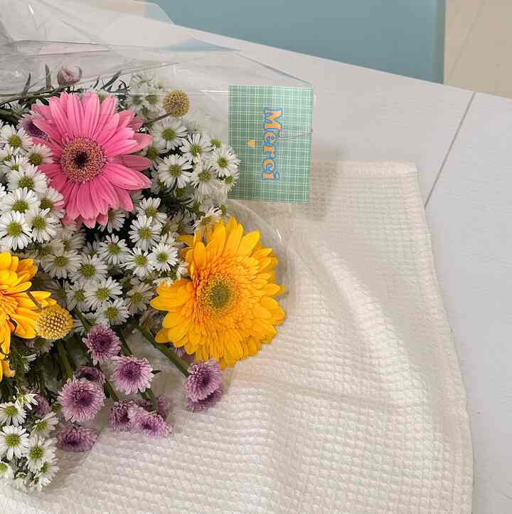 Lovely mixed bouquet 🥳💚

#HBD 
