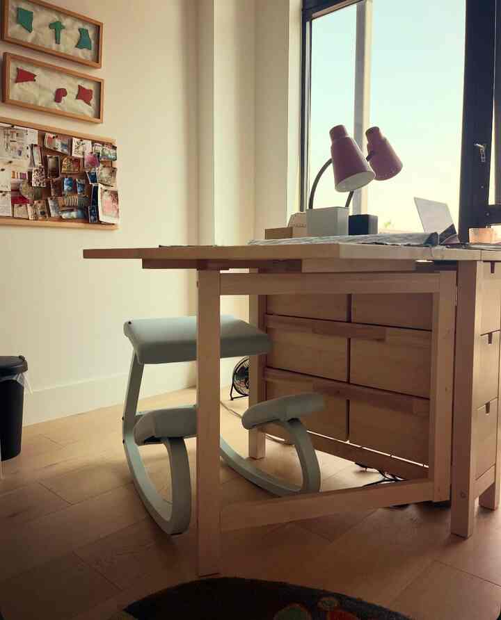 Filling this room to be focused on creativity and exciting projects :)

#dreamoffice #homeofficedesign #kneelingchair #artstudio