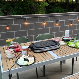 Gearing up for summer holidays with DIY kbbq nights! Love setting up the patio for dinner parties outside, in my own style ☀️🔥
#July4thDecor #Festiveathome #patio #outdoortable #dinner #diningtable #diningspace #hosting #summer 
