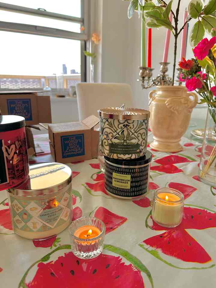 Bought new candles like Watermelon Lemonade and Backyard Honeysuckle from Bath & Body Works to light while refreshing the home for Summer. 🍉🍋

What are your favorite Summer scents? 

#SummerReady #SummerRefresh #SummerAtHome #SummerVibes #Candles