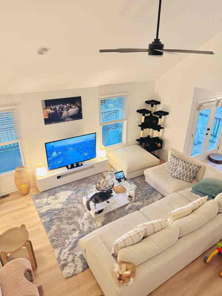 Our living room in the late evening… 🌇 loving the cozy glow from the lamps. Winding down the day with a movie and the cats 🐾

#cozy #cozyroom #cozylivingroom #cozyinterior #cozyhome #homedecor #interior #livingroom #livingroominterior #livingroomdecoration #livingroomlighting 
