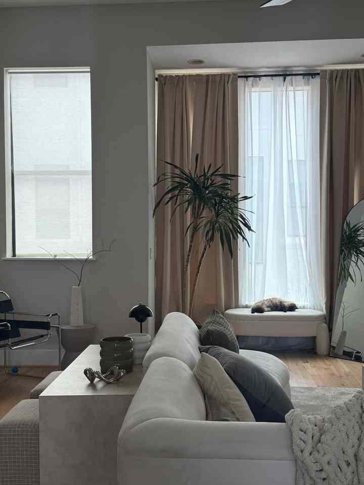 Can you spot the sleepy kitty? 🐈‍⬛ #cozy #modern #organic 