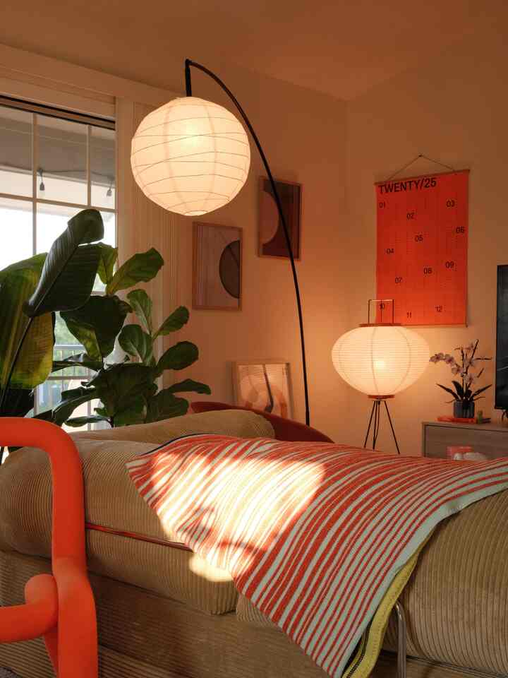 Hangat di luar dan hangat di dalam :)

#dekorasimusim panas #summerhomedecor #moodlight #warmlamp