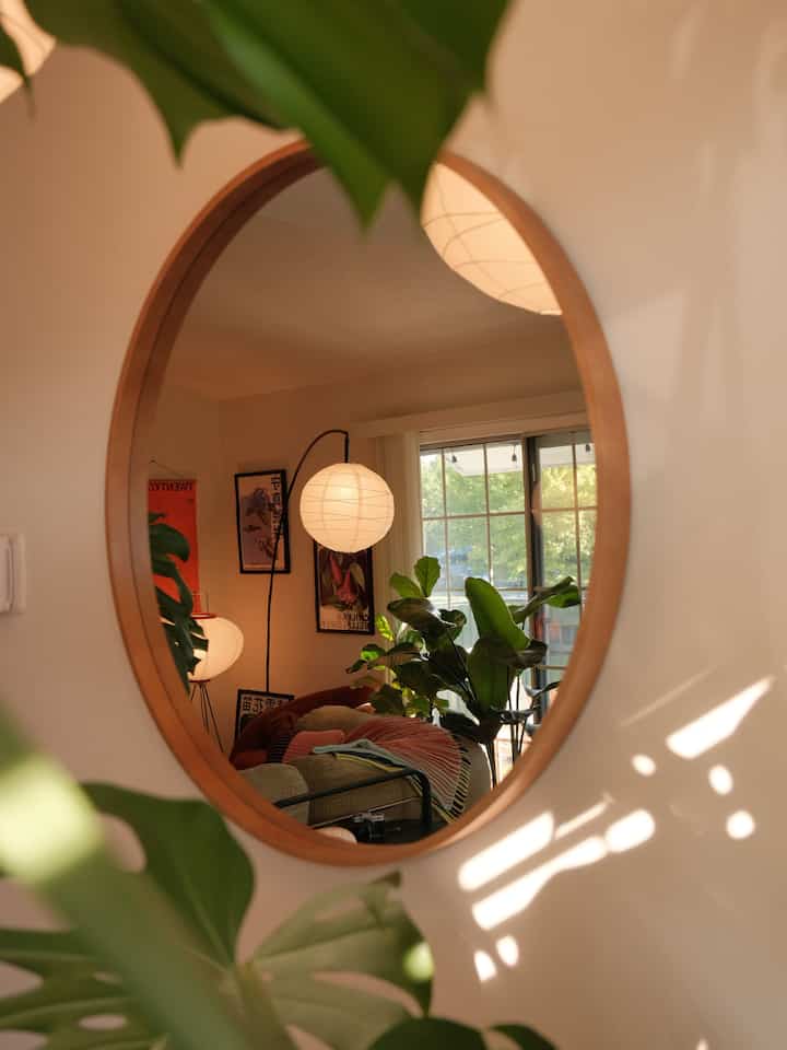 A couple of unique angles :)

The summer sun has been shining beautifully on my apartment. I’m so grateful for the sunny days recently ☀️🤗

Lots of different cozy corners to choose from when staying cool indoors!

#summerdecor #summerhomedecor #summervibes #angles #cornersofmyhome 