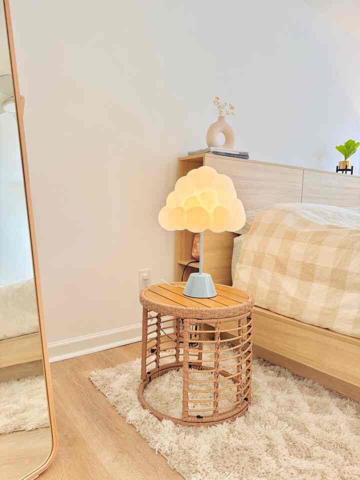 Currently on ☁️ cloud nine ☁️ with this dreamy lamp 🥹✨ This lamp offers three color temperatures and ten brightness levels, so you can customize it to fit your mood or space. Honestly, I’ve never seen anything quite this unique in a lamp before! 👀🫶

Still debating if it belongs in our guest room though… what do you think? 🤍

Thank you Ohouse USA for this beautiful gift! 🫶

#lamp #cloudlamp #lightinginterior #lighting #lightingeffect #bedroom #bedroominterior #bedroomdecor #cozy #cozybedroom #cozyhome #cozyinterior #인테리어 #홈데코 #집꾸미기 #방 #게스트룸 #램프 #클라우드램프