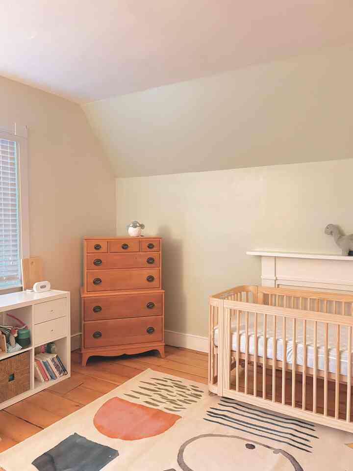 That corner was reserved for a vintage dresser, a reminder that sometimes we hold onto pieces not for their perfect match, but for the stories they tell and the joy they bring to our lives ✨
#Kidsroominterior #kidsroom #ikea #airthings #nestig #rugcarpet #rug #babyroomdecoration 