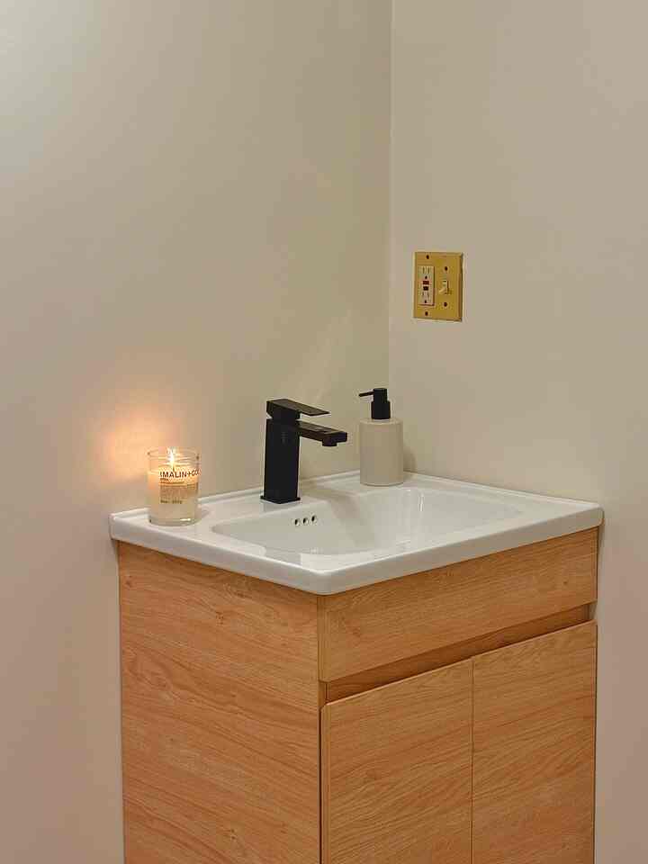 We're still on the hunt for the perfect mirror to complete our small bathroom renovation. Until we find the right one, the project remains a work in progress!
#bathroom #bathroomvanity #laundryroom #renovation #minimal