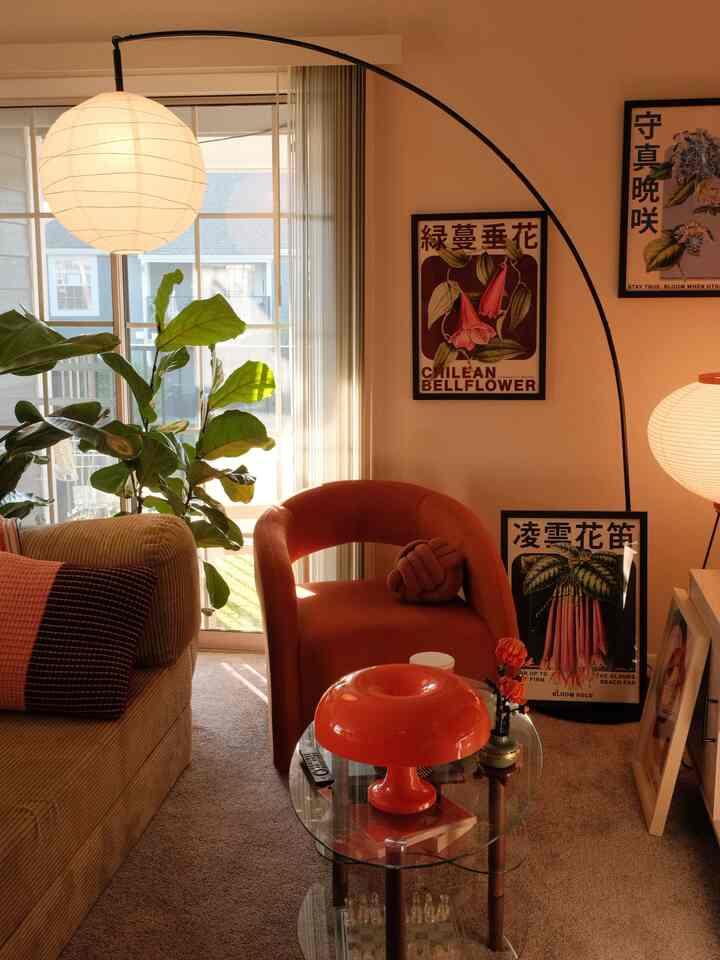 Getting rid of my coffee table pretty soon :)

Any suggestions on what shape I should get next? 

#coffeetable #table #tablesetting #coffeetabledecor