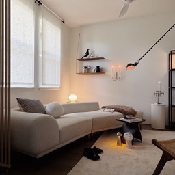 I’m ready, now all I need is autumn to arrive 🍂
#latesummer #summertofall #fallswitch #seasonaldesign #livingroom #livingroominterior #livingroomdecoration #fallinterior #falldecor #lamp #lightinginterior #stool #rug #shelfinterior #vase #moodlighting #minimal #curtaininterior #japandi 