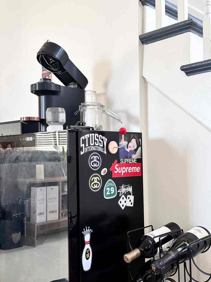 My favorite corner 🖤 

#wine #winerack #winecellar #ikea #blackinterior 