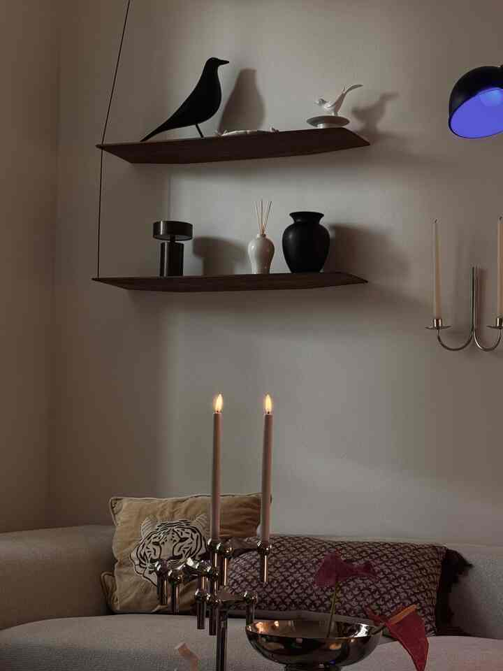 An elegant diffuser I got from the Ohouse Store 🤍🤍


#homeaccents #homeaccesories #budget #hometip #homedecor #shelfstyling #diffuser #vase #lamp #lighting #moodlighting #cushion #decoration #shellfie #shelfdecor #ohousestore 


