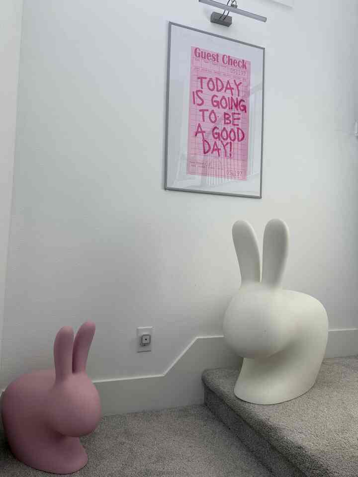 Daily dose of wisdom for the little ones to start their day💞

#positivethoughts #stairs #homeinterior #interior #daily #cute #cozyhome #homewithkids