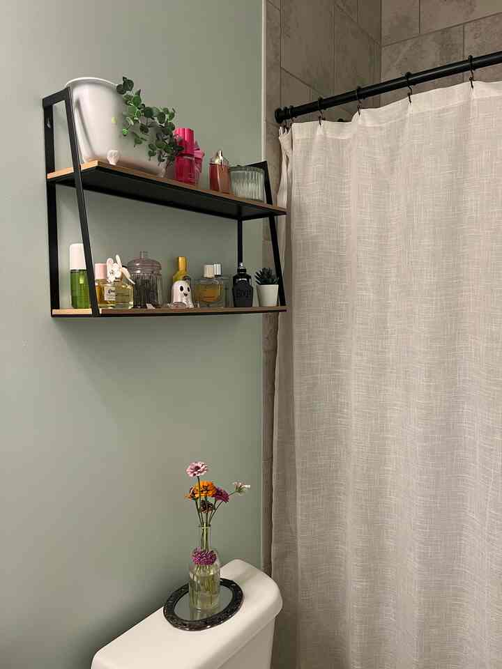 always try to make my space feel as cozy as possible

 #bathroom #shower #showercurtain #bathroomdecor #bathroomshelf #MySpaceMyStyle
#HomeWithPersonality #howyouhome #houseinspo #roominspo