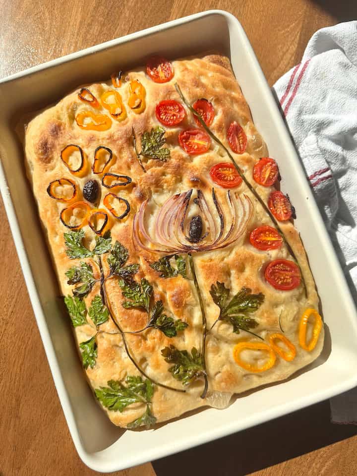On my focaccia journey! trying out focaccia bread art today 🎨🍞

#homecooking #bakingathome #breadart #focacciabread #cozykitchen #kitchenvibes #dininginspo #tablesetting #homedecor #interiorinspo #decorinspiration #homewithstyle #cozyliving #modernhome #designlovers #lifestyledecor
