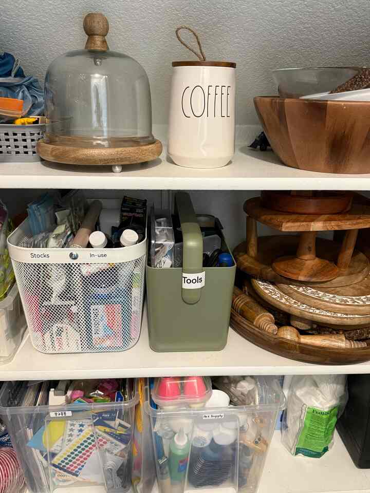 IKEA FINDS!! 🙌🏻
Very useful to organize little items 🫶🏻

#storageidea #pantry #organizing #labeling #minimalhouse #