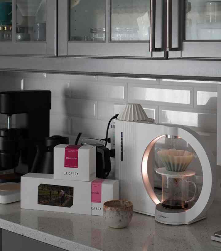 Suasana kopi!

#pembuatkopi #homecafe #coffeecup #hiroia