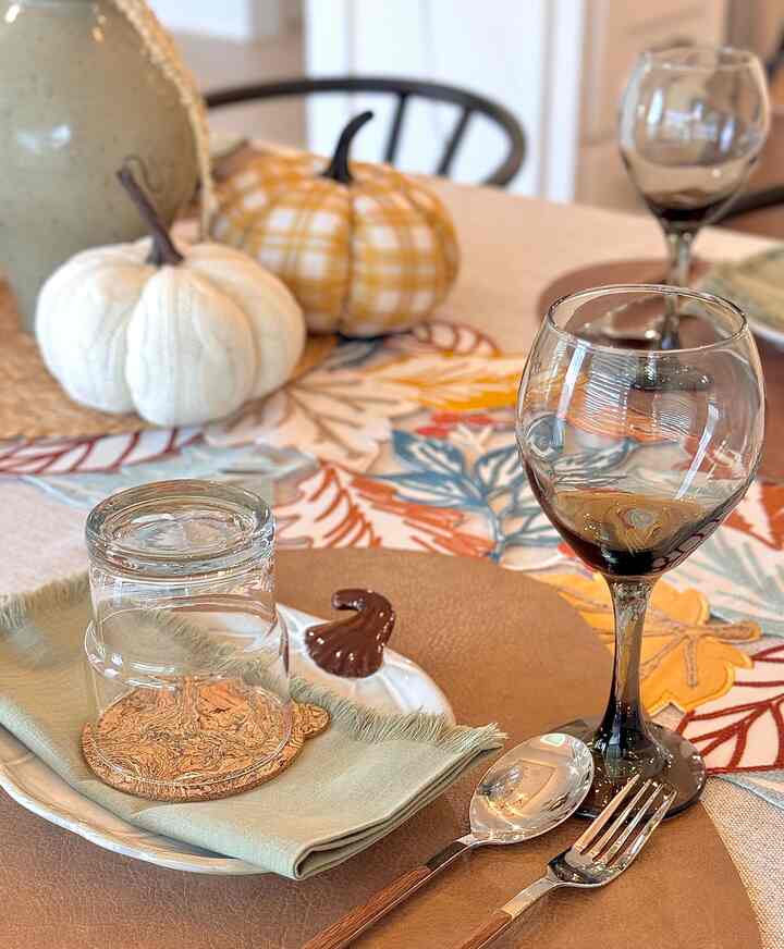 Fall refresh on a budget 🍁
I gave my table a cozy new look using some Dollar Tree finds! 
✨Swipe for the After → Before!

#budgetfriendly #beforeandafter #homedecoronabudget #affordabledesign #falltabledecor #falldecor #tablescape #cozyhome #homedecorideas #seasonaldecor #dollartreefinds #diyhomedecor #tablemakeover #homeinspo #autumndecor