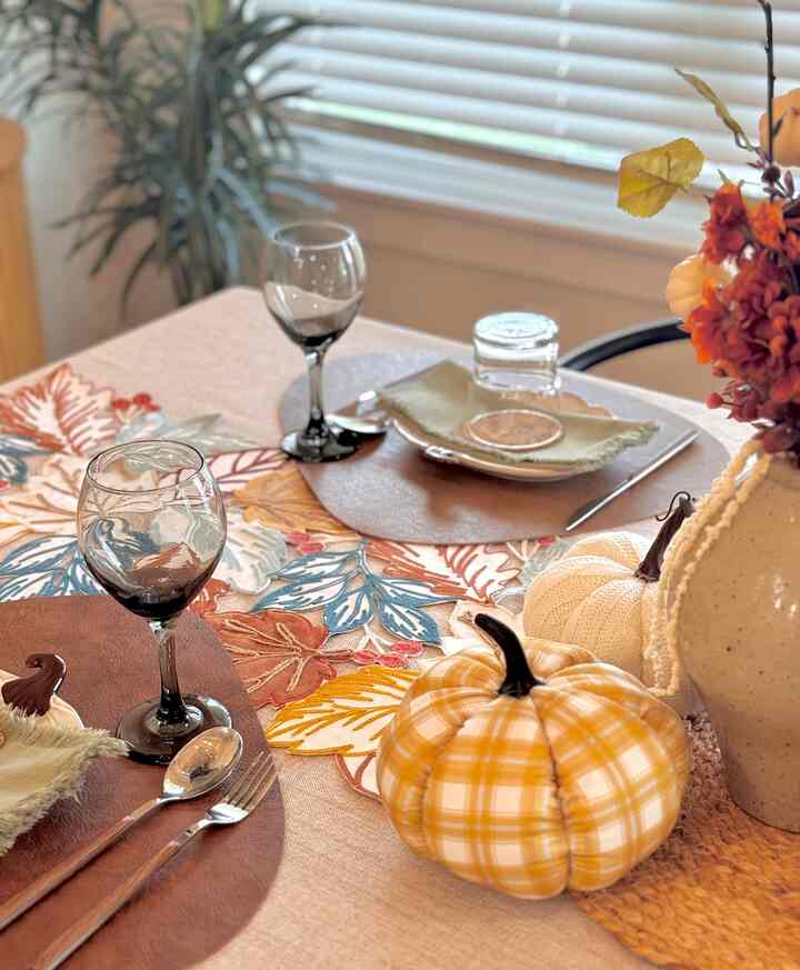 Tagged posts featuring Xia Home Fashions Autumn Leaves Table Runner (Multiple options) 3