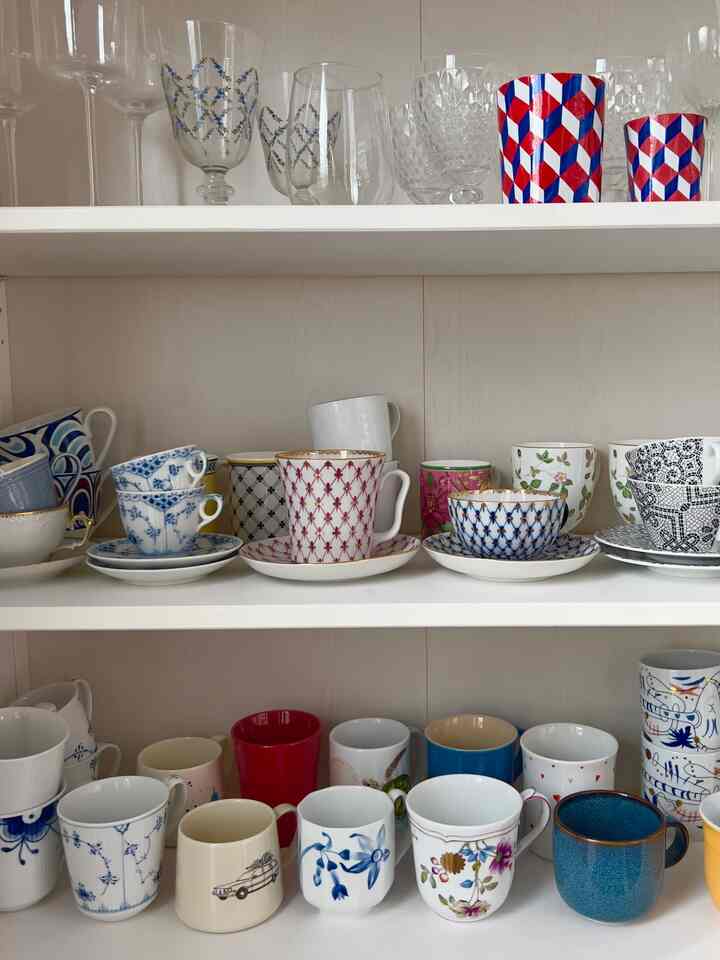 Is there such a thing as too many cups?☕️🤍

#mugs #cups #coffee #tea #homedecor 