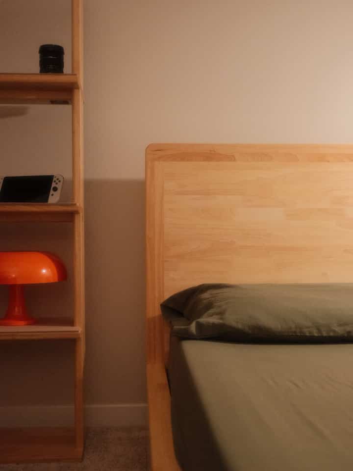 Loving my new apartment :)
Here, I’m highlighting my Thuma bed frame and pillar bookshelf. 

Honestly, Thuma sets the standard for high quality! I’d recommend this brand to anyone looking for sturdy and aesthetic furniture!

Cant wait to share more of my apartment with you guys!

#thuma #bed #bedframe #honestreview #realreview