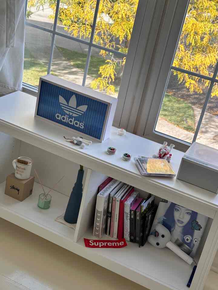 It's the perfect autumn mood 🍂🍂

#fallvibes #autumndecor #simplefall #fallinspiration #homeoffice #homeinterier #홈오피스 #오하우스