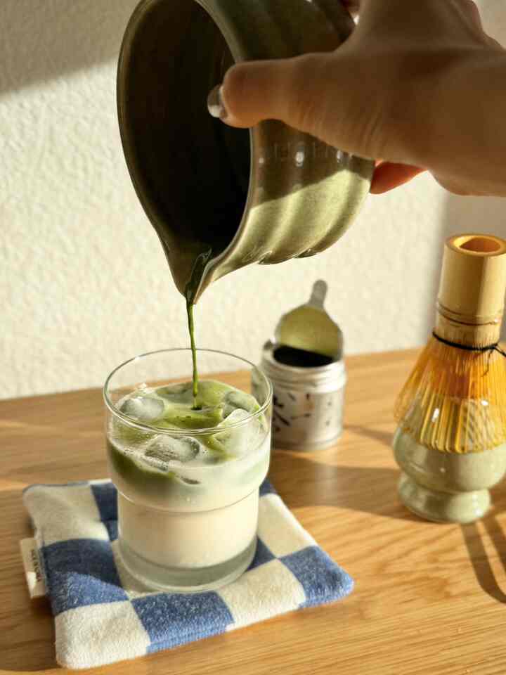 Morning Iced Matcha Latte💚
The season for iced matcha lattes is almost over. Gotta have one every day before switching to hot 😌🌿

#matchalatte #icedmatcha #morningmatcha #matchalover #matchamoment #coffeetime #teatime #matchavibes #greendrink #morningroutine #matchalife #matchatime