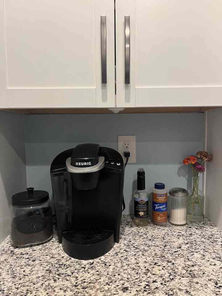 always love a pop of color so i had to paint the back of this little nook #coffeebar #coffeespot #kitchen #kitchendecor 
