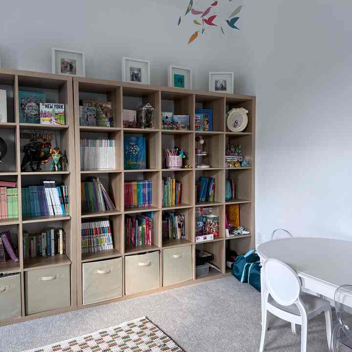 If you ever wonder where all the books, toys, and crafts end up… it’s right here 😄
.
.
#upstairs #livingroom #kidsroom #Kidsroominterior #bookshelf #bookshelfinterior #kid #library #homedecor #toystorage #toy #toyorganizer #home #cozy

