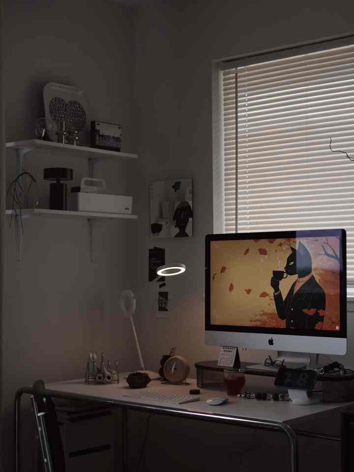 Completely immersed in autumn. Today’s workspace was filled with soft music and a subtle scent of incense 🍂🍂


#desk #deskterrier #deskdecoration #desktop #desksetup #deskinterior #homeoffice #homeofficedecor #workspace #workfromhome #workplace #Monitorstand #clock #calender #wirelesscharger #desklamp #mirror #shelf #vase #coffeecup #toolbox #lamp 