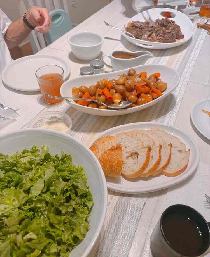 One of the biggest changes after marriage is that I started cooking. I never imagined how much joy it would bring me — watching the people I love enjoy what I make. These simple moments around the table, filled with laughter and warmth, are the ones I wish could last forever.


#dinner #family #diningtable #food #breakfast #meal #fallinterior #autumn #fall #lovely #cozy #farmhouse #cozyvibe