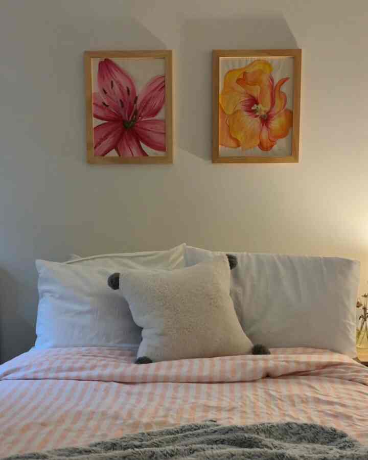 as the season changes and it gets dark outside earlier, i love to make my space feel cozy with soft lighting #bedroom #bedroominterior #lighting #bedset #sheets 