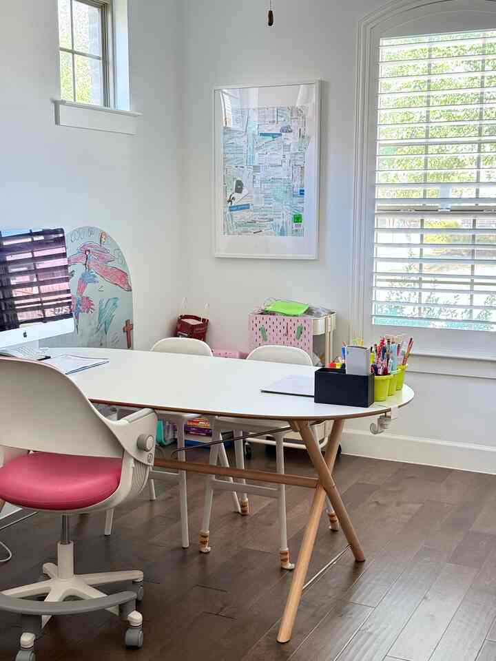 After years of broken toys and sticky fingers… IKEA still stands strong. Literally. 😌 

#kidslife #ikeamom #ikea #studyroom #studydesk #studydesk #tutor #ikeahack