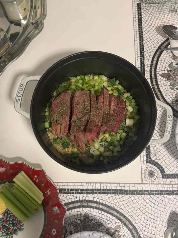 My Favorite Holiday Items I’ve Used for Two Years Straight ! ♥️🎄

#honestreview #productreview #realreview #homeaccent #budget #hometips #staub #halloweendecor #Villeroy #boch #holidayplate #holidayedition #christmas #halloween #fall #staub #korean #lecreuset #halloweenvibes #spookyseason #fallfun #homefortheholidays #homeparty #hosting 