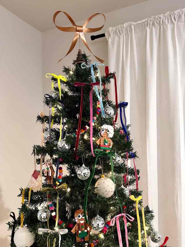 Oops…tree’s up, it’s only November! 🎄😉


#holidaydecor #christmastree #amazon #LEGO #ribbons #target