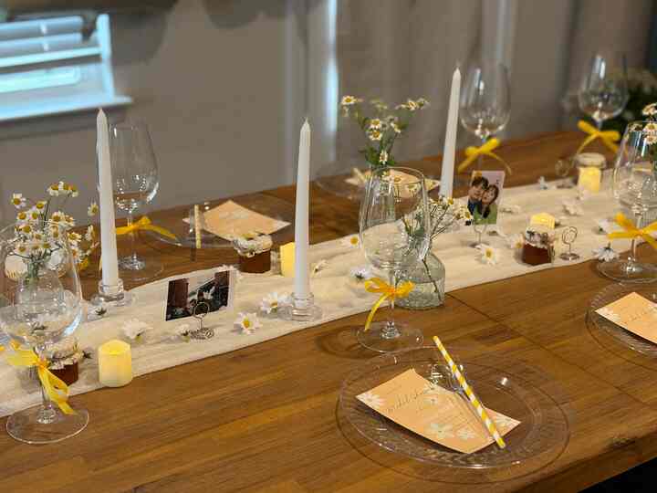 #dining #bridalshower #bridal #decoration #decor #yellow #wedding #party 