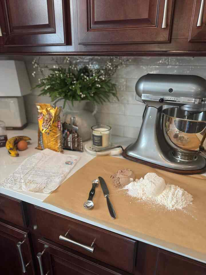 Let the cozy holiday, baking commence.
@ohousetoday

￼ #ohousecreator #gatherandglow #kitchenmoments #morningrituals #cozyathome #warmneutrals #simpleandstyled #cozyhomevibes #attainabledesign