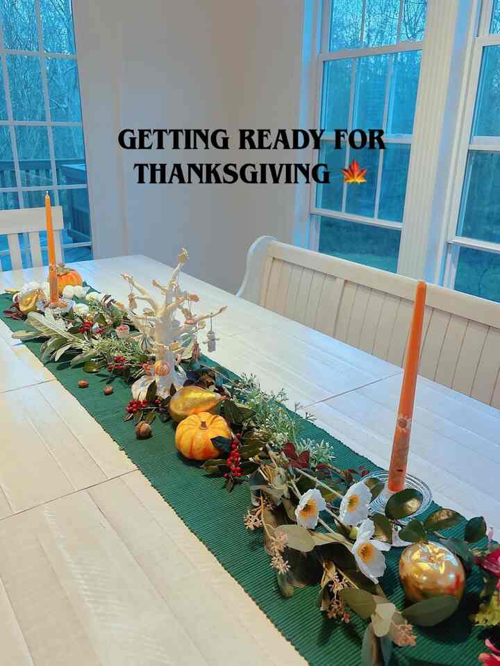 put together our Thanksgiving table with a little bit of everything I love —
leaves gathered from our yard, some dried petals I already had, the ceramic Thanksgiving tree my mother-in-law gifted me, the deep orange candles my sister gave me, and the acorns the boys picked up. 🦃🤎

It feels like the perfect way to savor the very last moments of fall. 🍁🍂


#holidayhosting #gatherandglow #friendsgiving #thanksgivingdecor #cozyhome #autumndecor #farmhouse #cottage #patio #cozydecor 