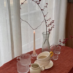 On the first Monday morning of December, my husband and I took out a cup we received from Ohouse along with some cups we hadn’t used in a while, made lattes and matcha, and spent the whole day talking 🤍☕️
#HomeCafe #DecemberVibes #CozyMorning #CoffeeTime #AtHomeTogether #CupCollection #CozyDayIn  #WelcomeChallenge #CozyMug #HomeInspiration #SimpleJoys #HomeLife