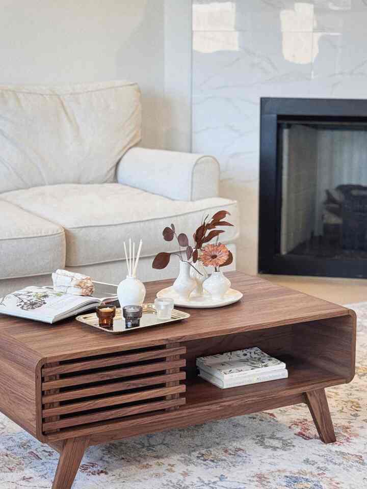 I recently bought this diffuser inspired by traditional Korean pottery from Ohouse shop, and I’m absolutely in love with it. I can smell it even from far away. And as a decor piece, it’s just perfection 🤍

#shopohouse #livingroomdecor #homedecorideas #teatabledecor #coffeetablestyle #coffeetabledecor #homeaesthetic #koreanhomedecor #neutralhome #cozyhomevibes #modernhomedecor #interiorinspo #homestylingideas #decorinspiration #simpledecor #diffuserdecor #scentedhome #homefragrance