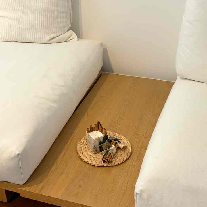 Rainy days feel cozy even with just some candles burning🕯️

#minimal #japandi #candle #cozy #woodandwhite #natural #welcomechallenge 