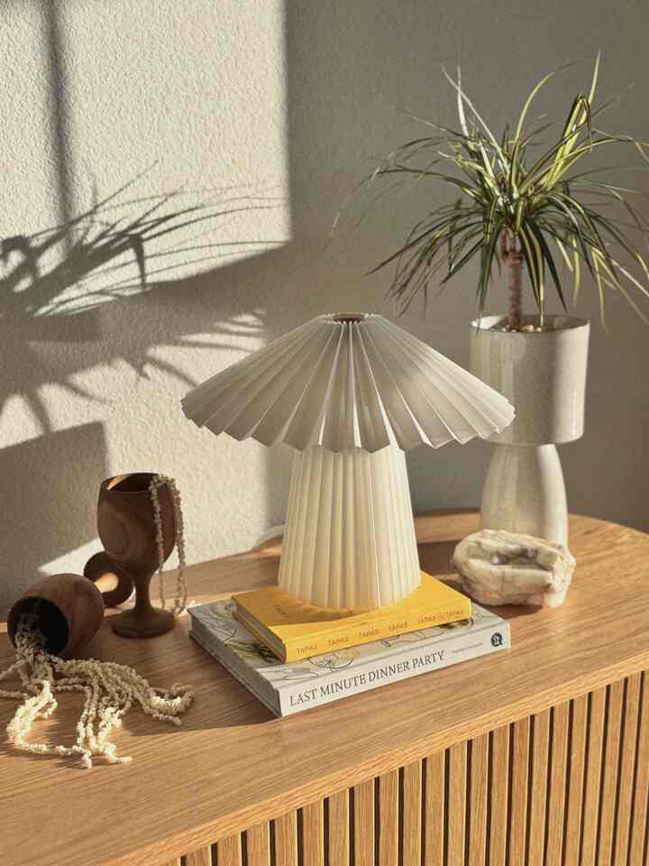 Dried flowers spilling out of wooden wine glasses 🤎 

#cozylivingroom #homedecorinspo #interiorstyling #warmminimalism #naturalvibes #aesthetichome #neutralinteriors #wabisabistyle #simpleliving #homeindetails #earthytones #softdecor #rusticcharm #scandinavianhome #timelessinteriors
