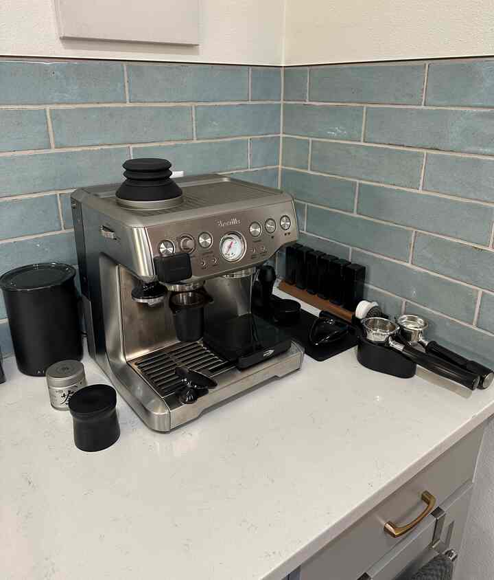 My husband’s ultimate coffee zone ☕️
The links will be added!

#breville #nomcore