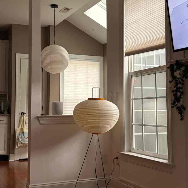 Gloomy day🌧️

#lamps #minimal #cozy #akari #hay 