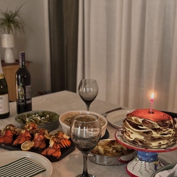 Sharing a slow Christmas dinner with my beloved friends 🕯️ Nothing feels more special than this 🎄❤️
#OhouseGather #gatherandglow #cozyhome #christmasdinner #cozychristmas #holidaytable #christmasathome #homedinner
#candlelightdinner #holidayhosting #christmastable #belovedfriends #wintergathering #slowchristmas #tableinspo #homesweethome #holidayvibes
