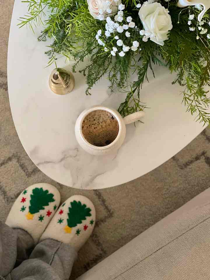 After the kids left for school on Monday morning, I opened the windows and cleaned. That first cup of coffee after is absolutely heavenly 🤍

#OhouseRug #OhouseCozy #OhouseGlow #OhouseStyling #CozySlippers #OhouseReset #Ohousecleanse #holidayseason #coffee