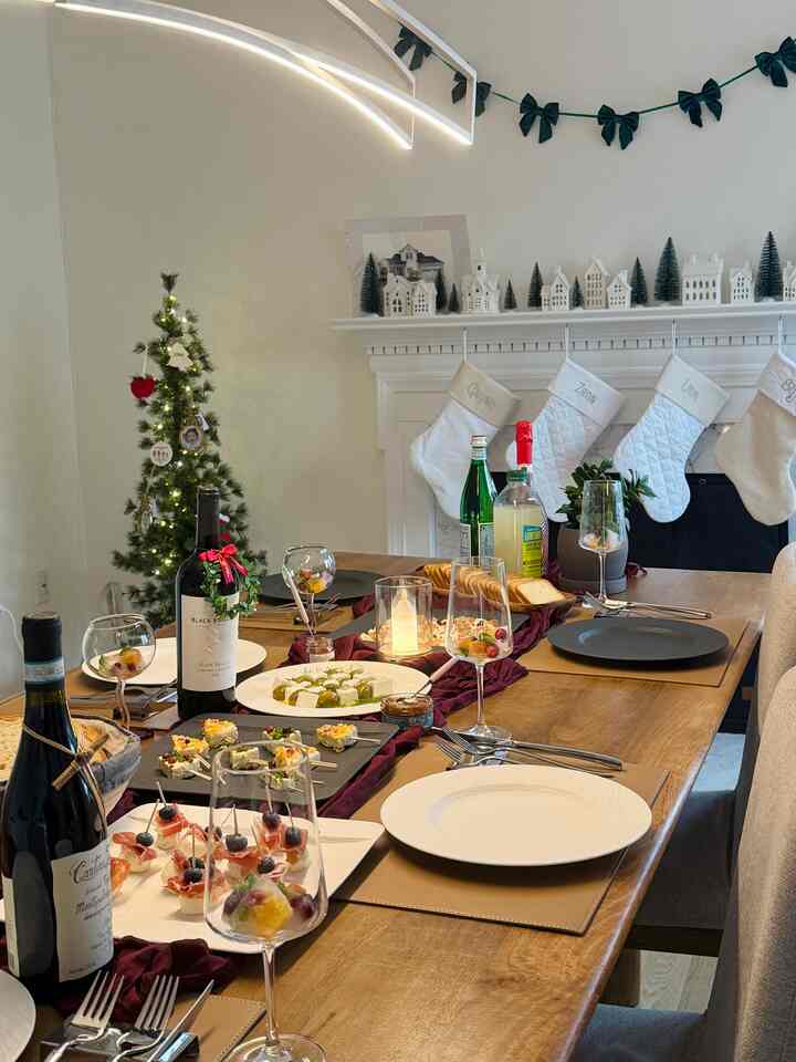 Merry Christmas🎄🎅🏻

#OhouseHoliday #christmas #christmasdiningtable