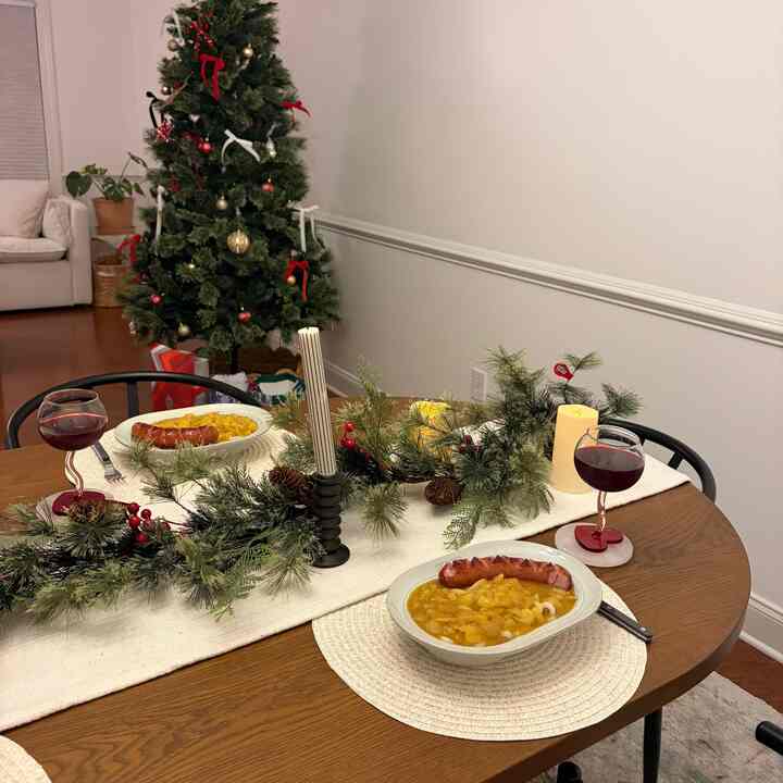 Today’s dinner is.. 🍛
#ohousecozy #holidays #winterdecor #holidaydecor 