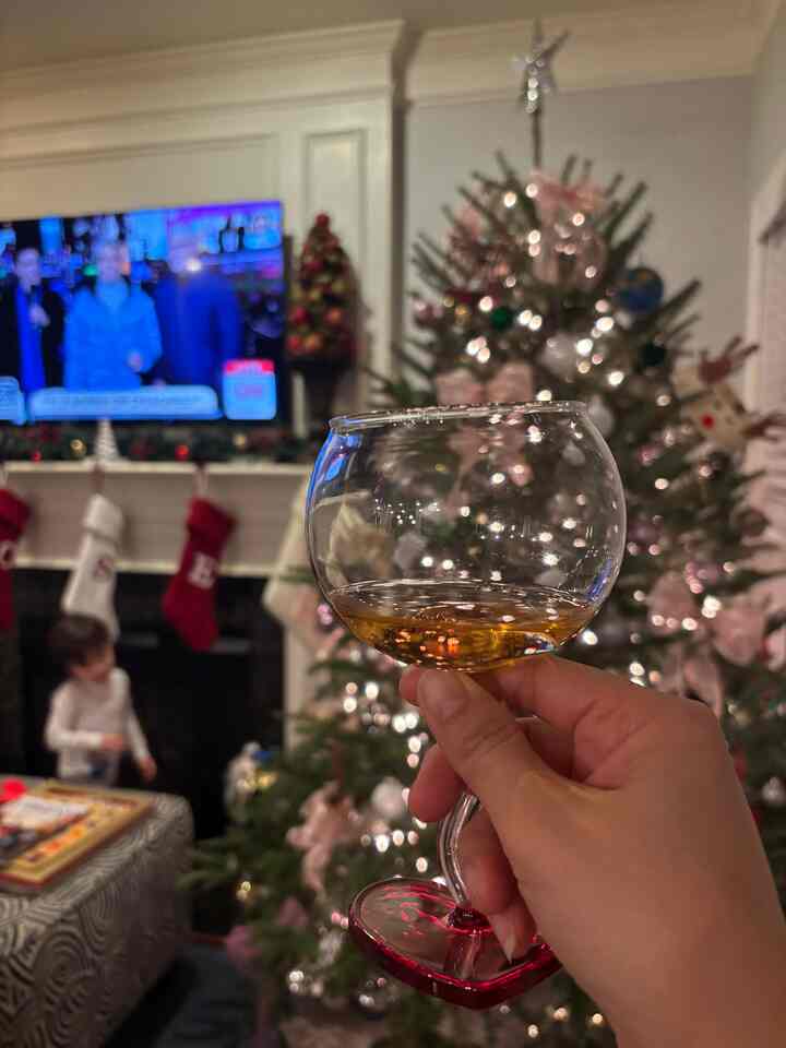 Happy New Year! 🍾🎄🎉
Wishing you all the best luck, health, and happiness in the coming year. 🥂 



#happynewyear #christmastree #holidayvibe #christmasvibe #cozyhome #cozyvibe 